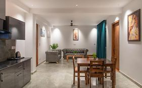 Hills Accomodation Kasauli