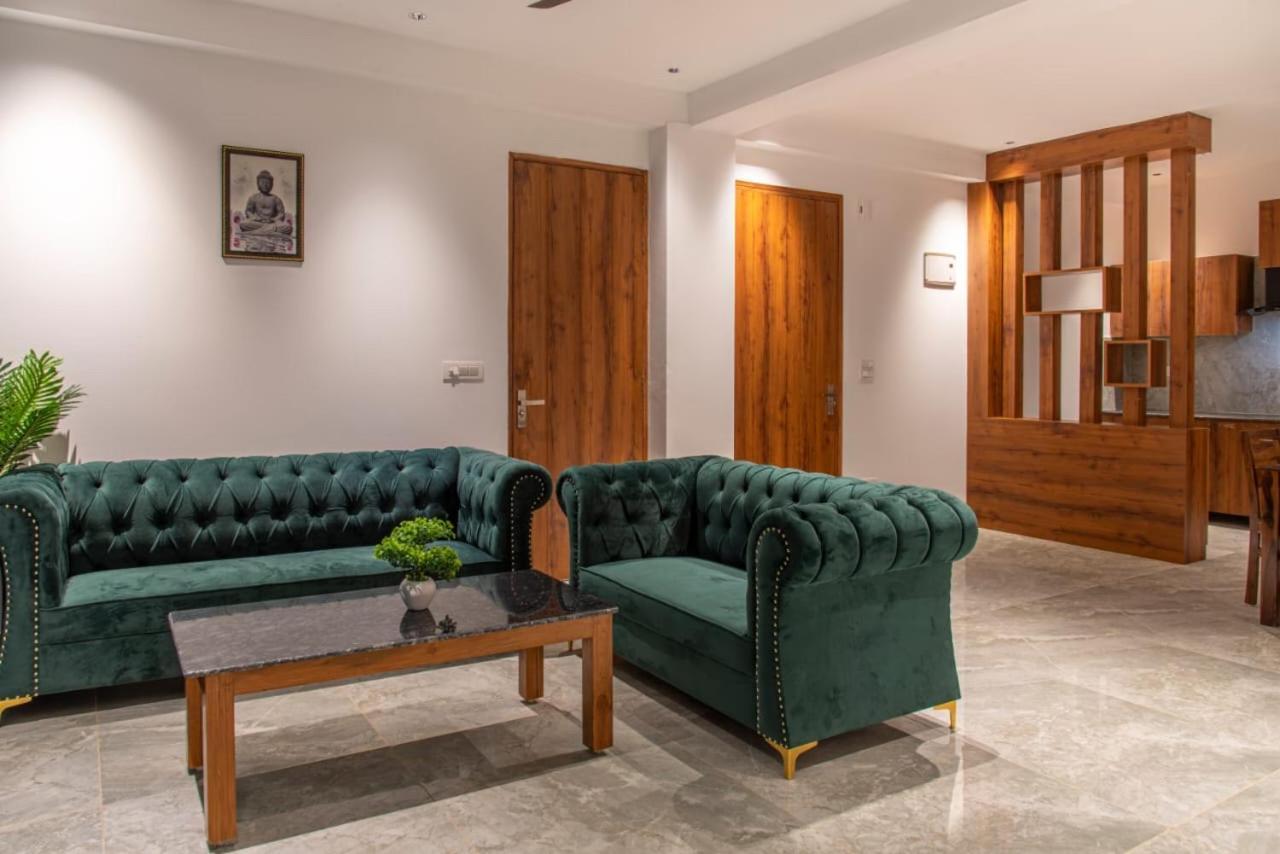 Hills Accomodation Kasauli Exterior photo